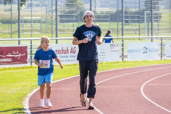 Einwärmen für den UBS Kids Cup Kantonalfinal 2024
