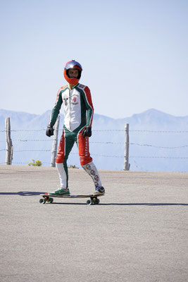 Downhill Skateboarder beim Pico Tres Mares (Tour 29)