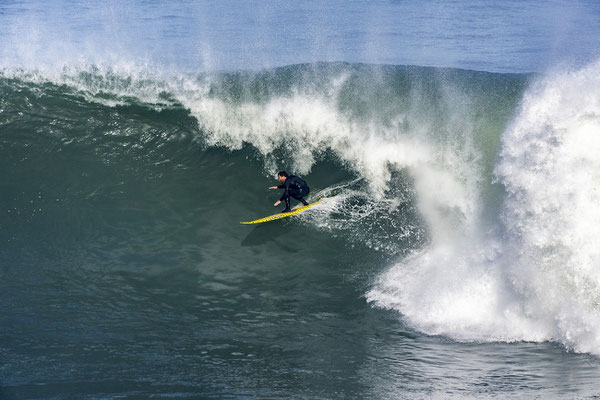 Roka Puta big wave surfing - Surfer: Aritz Aranburu