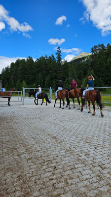 Zuerst Einführung im Tal