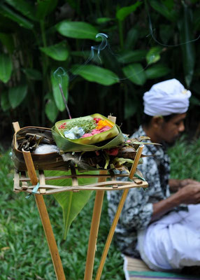 bali priest