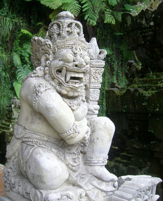 bali statue