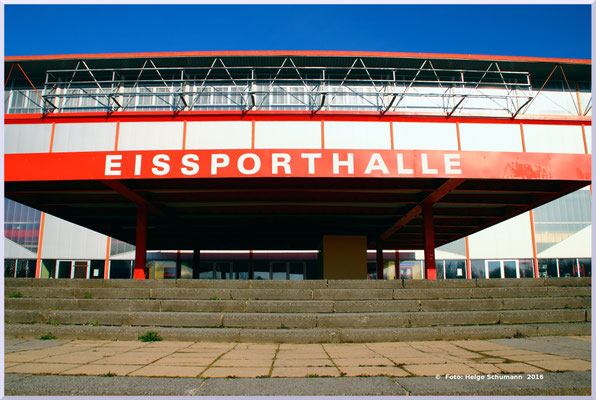 Alte Eissporthalle, 2016 abgerissen