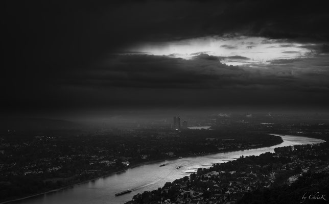 The Eye In The Sky - Regenwolken über Bonn (DE) 2016