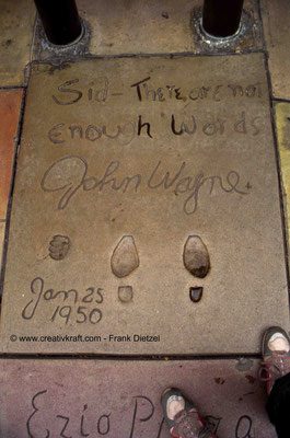 Fist- and footprints of John Wayne "Sid - There are not enough words" Jan 25 1950 in concrete, Walk of Fame, TCL Grauman´s Chinese Theatre, 6925 Hollywood Blvd/N Orange Dr, Hollywood, Los Angeles, California 90028, 6/1990