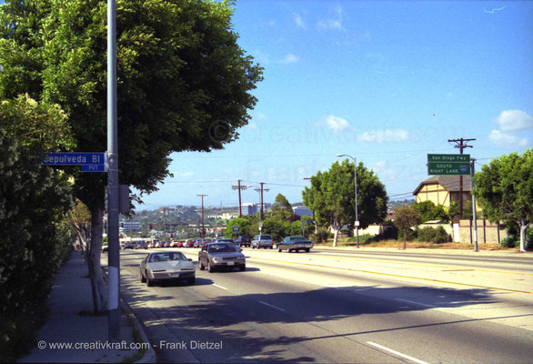 7423 S Sepulveda Blvd, Los Angeles, California 90045 looking north to 7401 Naylor Ave, W 74th St, Howard Hughes Pkwy, San Diego Fwy 405, June 1990