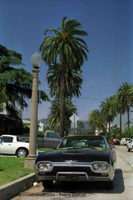 1963 Ford Thunderbild convertible, N Beachwood Dr, Hollywood Dell, Los Angeles, California 90068, USA, 4/1993