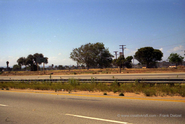 Sign post Santa Monica, Malibu, Oxnard at Los Angeles International Airport LAX, S Sepulveda Blvd / Lincoln Blvd, CA 90045, June 1990