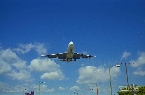 Starting aircraft at Los Angeles International Airport LAX, S Sepulveda Blvd / Lincoln Blvd, CA 90045, June 1990