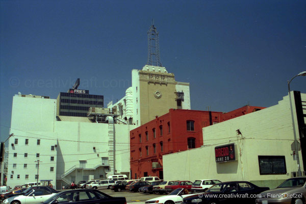 1669 N Highland Ave Parking, today Samesun Hostel and El Capitan Theatre, Hollywood, Los Angeles, California 90028, Aug 10, 1995