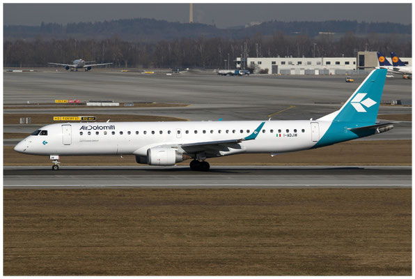 Air Dolomiti / ERJ-190-200 / I-ADJW / 14.02.2019 / © Martin Hackl