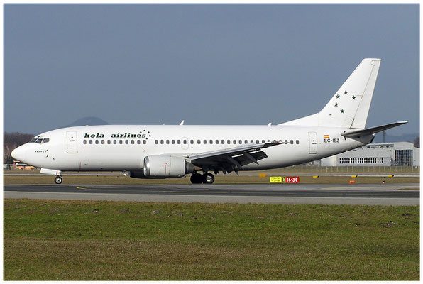 Hola Airlines / Boeing 737-300 / EC-IEZ / 22.02.2004 / © Berni Müller