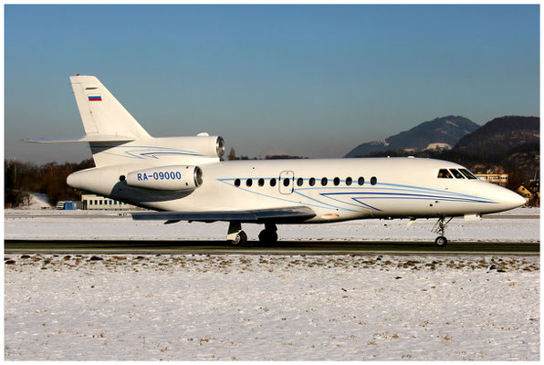 Gazpromavia / Falcon 900B / 