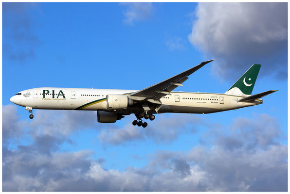 Pakistan International Airways / Boeing 777-300ER / AP-BHV / 25.11.2017 / © Berni Müller