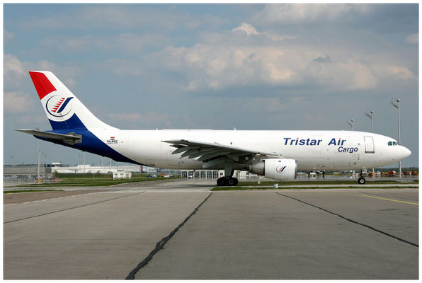 Tristar Air / Airbus A300-200 F / SU-BMZ / 27.04.2010 / © Martin Hackl
