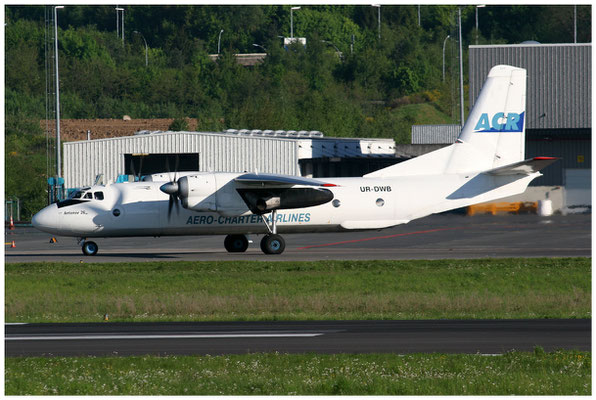 Aero Charter Ukraine / Antonov AN-26 / UR-DWB / 11.05.2008 / © Martin Hackl