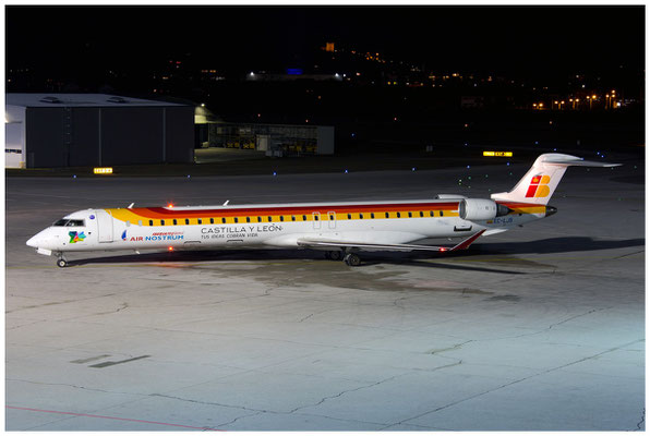 Air Nostrum / Canadair CRJ1000ER / EC-LJS / 26.02.2015 / © Berni Müller