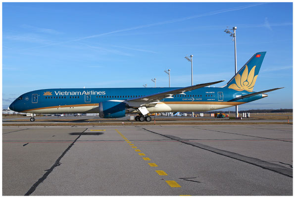 Vietnam Airlines / Boeing 787-9 / VN-A870 / 01.01.2022 / © Martin Hackl