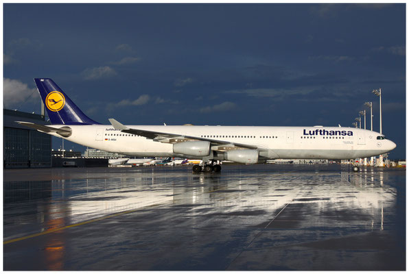 Lufthansa / Airbus A340-300 / D-AIGU / 09.04.2013 / © Martin Hackl