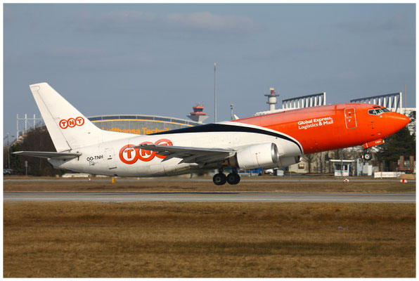 TNT Airways / Boeing 737-300 F / OO-TNH / 06.03.2011 / © Martin Hackl