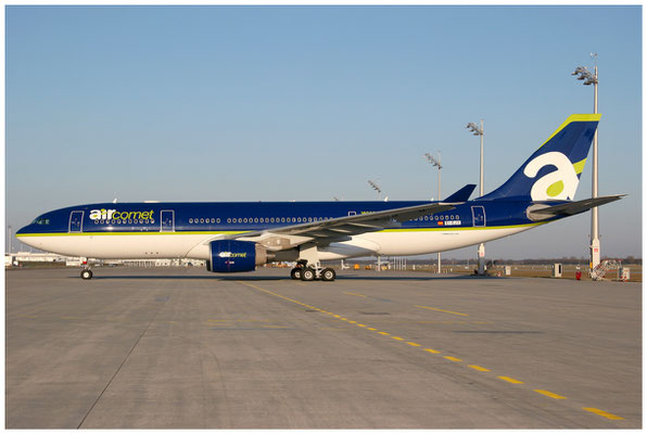 Air Comet / Airbus A330-200 / EI-EJY / 07.04.2010 / © Martin Hackl