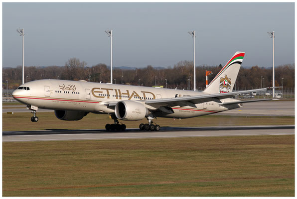 Etihad Airways / Boeing 777-200 / A6-LRC / 22.11.2017 / © Martin Hackl