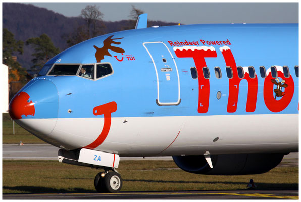 Thomson Airways / Boeing 737-800WL / G-FDZA / 26.12.2009 / © Berni Müller