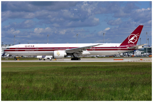 Qatar Airways / Boeing 777-300 / A7-BAC / 30.05.2025 / © Martin Hackl