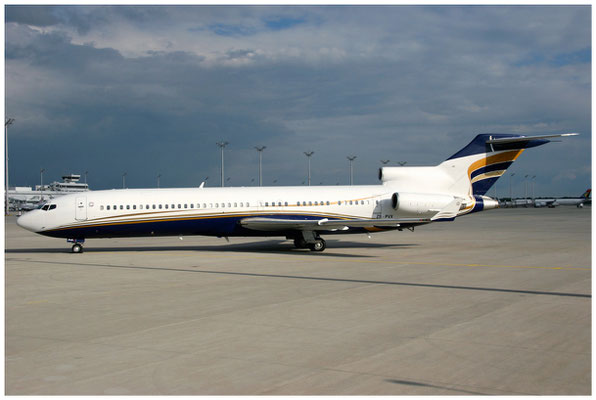 Fortune Air / Boein 727-2N6 WL / ZS-PVX / 30.07.2010 / © Martin Hackl