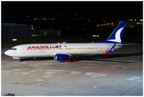 AnadoluJet / Boeing 737-800WL / TC-SBF / 23.10.2013 / © Berni Müller