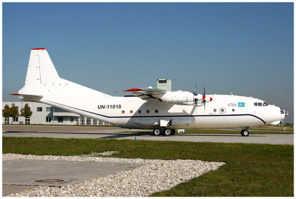 ATMA / Antonov AN-12 / UN-11018 / 24.08.2007 / © Martin Hackl