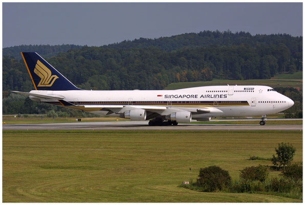 Singapore Airlines / Boeing 747-400 / 9V-SPM / 11.09.2004 / © Martin Hackl