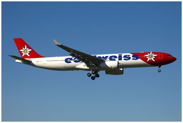 Edelweiss Air / Airbus A330-300 / HB-JHQ / 26.06.2011 / © Martin Hackl