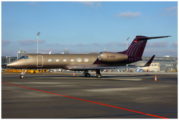 Silver Bird Charterflug GmbH / Gulfstream G450 / D-AGVS / 26.01.2012 / © Martin Hackl