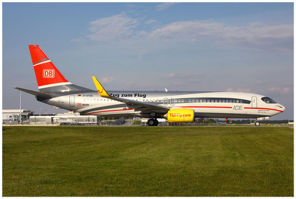 TUIfly / Boeing 737-800 WL / D-ATUE / 27.07.2011 / © Martin Hackl