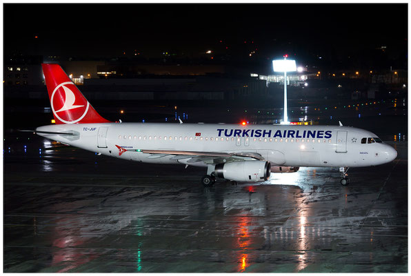 Turkish Airlines / Airbus A320-200 / TC-JUF / 20.02.2016 / © Berni Müller