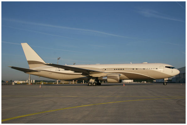 Global Jet Corp. / Boeing 767-300 / P4-MES / 09.06.2006 / © Martin Hackl