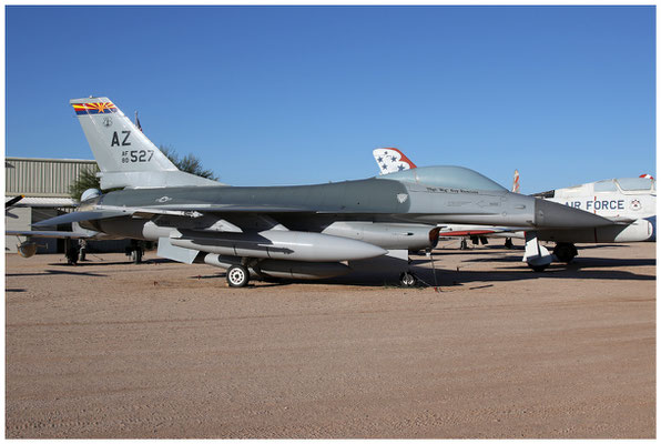 USAF / General Dynamics F-16 A Fighting Falcon / 80-0527 / 01.11.2019 / © Martin Hackl
