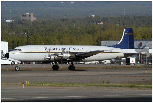 Everts Air Cargo / Douglas C-118A Liftmaster / N747CE / 07.05.2016 / © Berni Müller