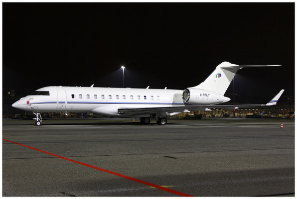 Albinati Aeronautica / Global Express 6000 / I-PFLY / 09.11.2016 / © Martin Hackl