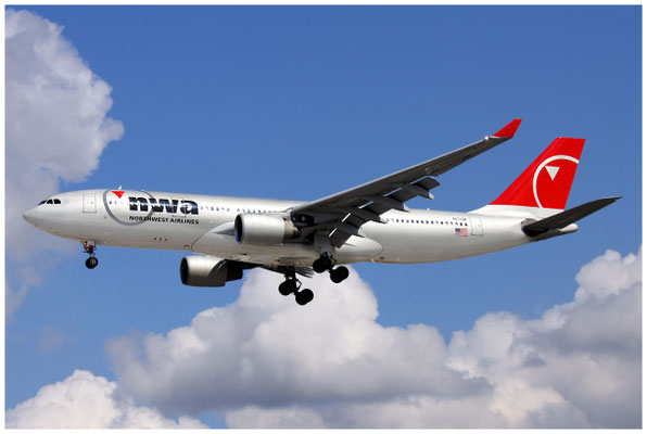 Northwest Airlines / Airbus A330-200 / N852NW / 01.05.2009 / © Berni Müller