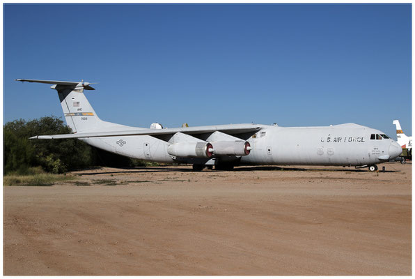 USAF / Lockheed C-141 B Starlifter / 67-0013 / 01.11.2019 / © Martin Hackl