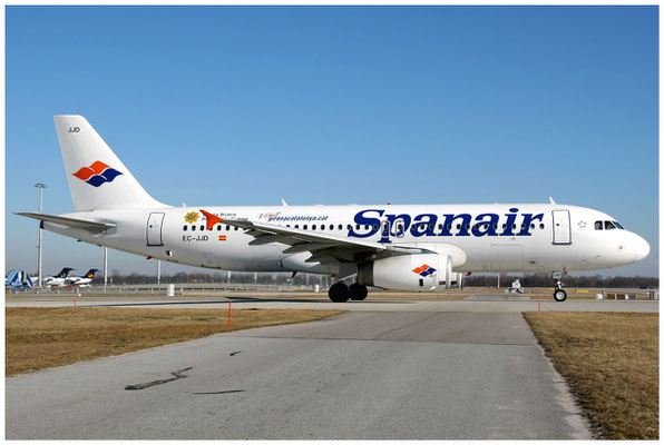 Spanair / Airbus A320-200 / EC-JJD / 03.02.2008 / © Martin Hackl