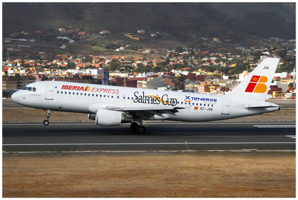 Iberia Express / Airbus A320-200 / EC-JSK / 21.08.2013 / © Eva Maria Müller
