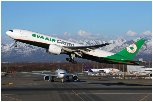 Eva Air Cargo / Boeing 777 F / B-16783 / 28.04.2024 / © Martin Hackl