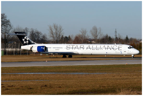 Blue 1 / McDonnell Douglas MD-90-30 / OH-BLF / 24.01.2009 / © Berni Müller