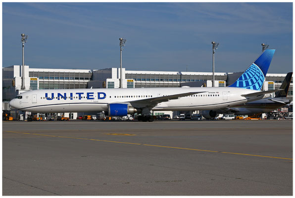 United Airlines / Boeing 767-400 / N76064 / 17.06.2022 / © Martin Hackl