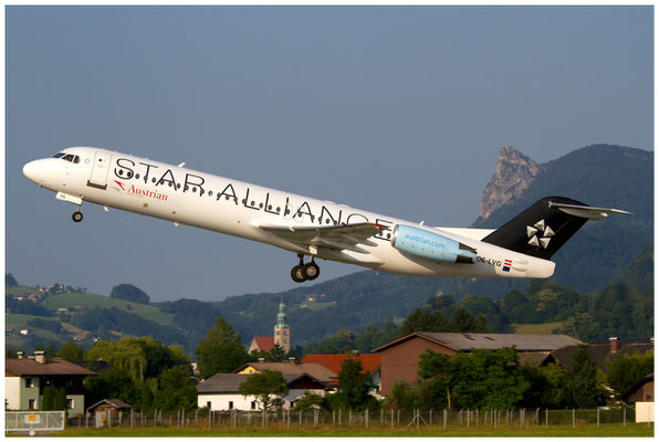 Austrian Airlines / Fokker 100 / OE-LVG / 21.06.2014 / © Berni Müller