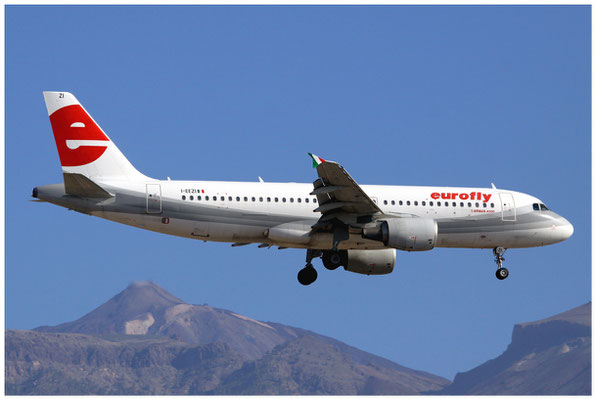 Meridiana / Airbus A320-200 / I-EEZI / 22.08.2011 / © Eva Maria Müller