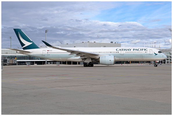 Cathay Pacific / Airbus A350-900 / B-LRT / 21.10.2025 / © Martin Hackl